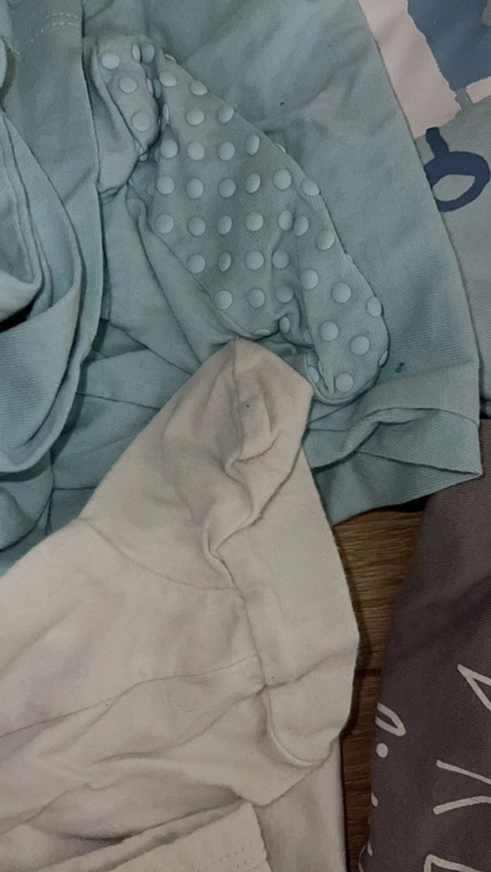 Lot de 4 pyjamas 2 ans en petit colis - photo numéro 3
