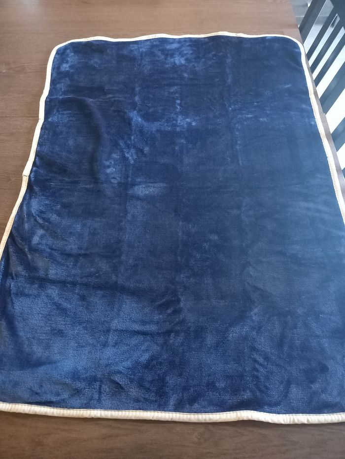 Couverture bleu pour bébé