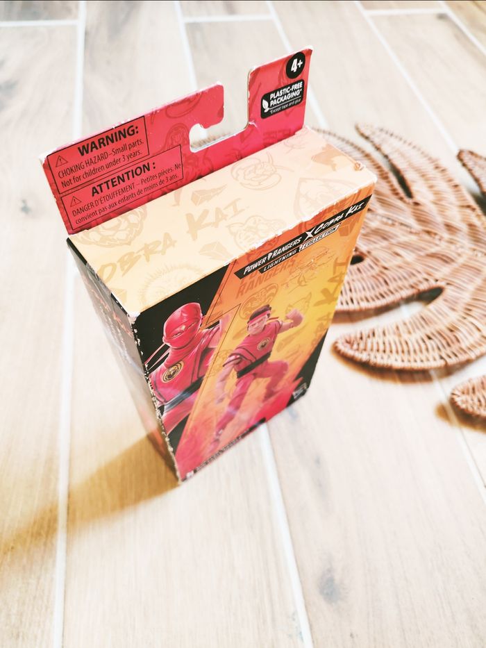 🙅 Coffret Power rangers X Cobra Kai morphed Miguel Diaz red eagle ranger Lighting collection - photo numéro 5