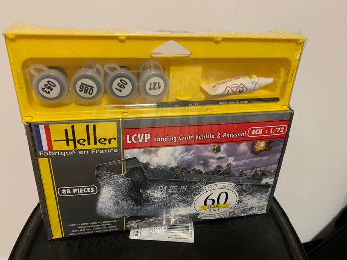 Maquette Heller 60 ANS - LCVP Landing Craft Vehicle & Personal - 49995 - Echelle 1:72 - NEUF