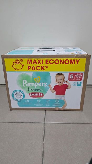 66 couches pampers harmonie taille 5