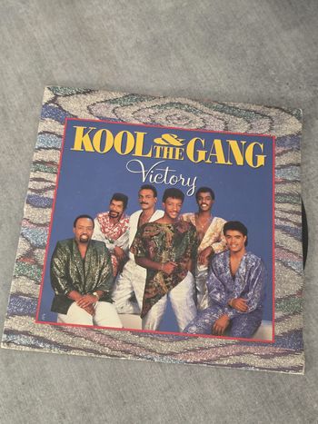 🎵 Vinyle 45 tours – Kool & The Gang – Victory / Bad Woman