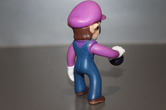 Figurine Waluigi - Nintendo - photo numéro 3
