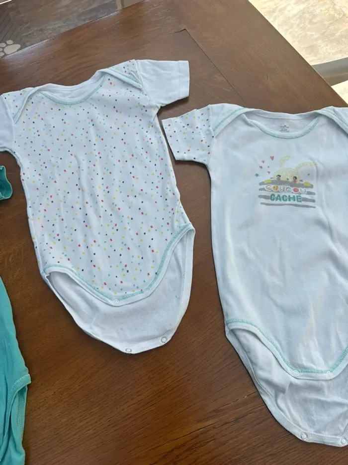 Lot de 4 bodies Influx 3 ans - photo numéro 7