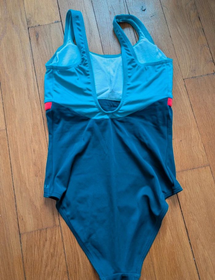 Maillot de bain une pièce très bon état 36 S decathlon piscine ou mer été - photo numéro 6