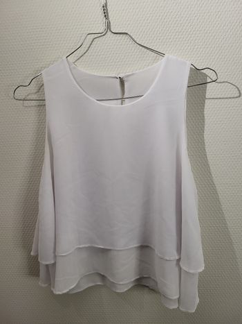 Haut blanc en voil