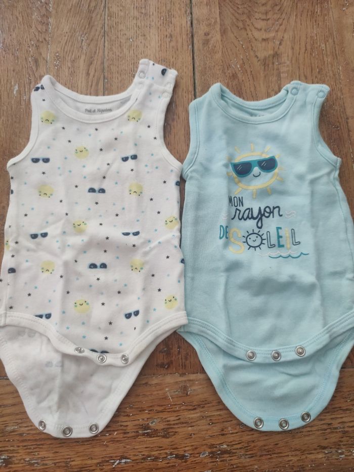 Lot 2 bodies 3 mois