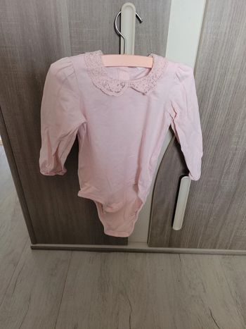 Body col dentelle 9 /12 mois