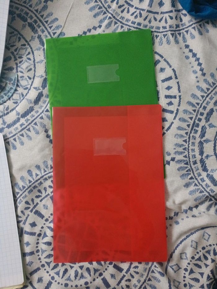 2 protège cahier