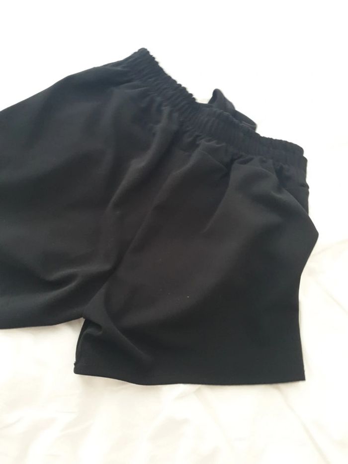 Short noir taille s - photo numéro 3