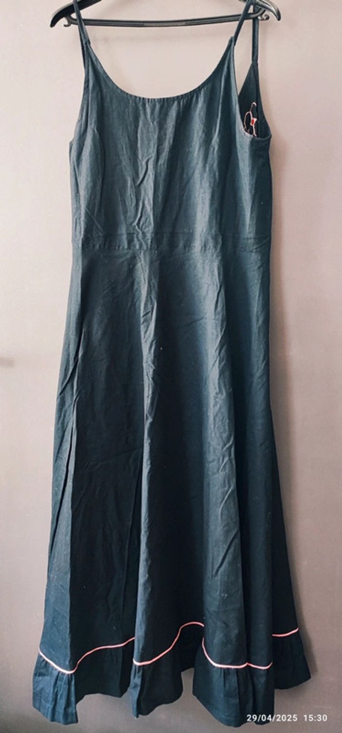 Robe coton noire broderie fleurs - photo numéro 2