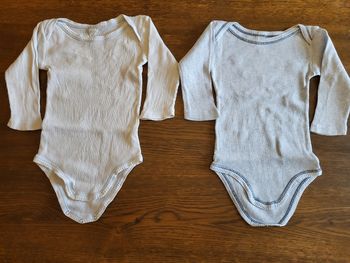 2 bodys manche longue garçon 12 mois 