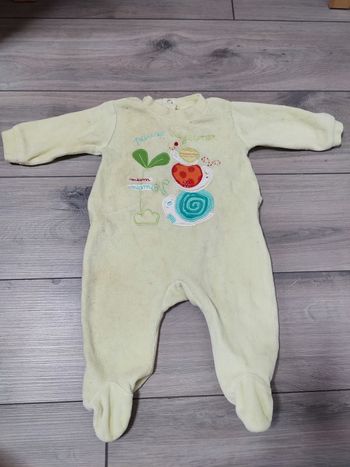 Pyjama mixte 3 mois vert bon état