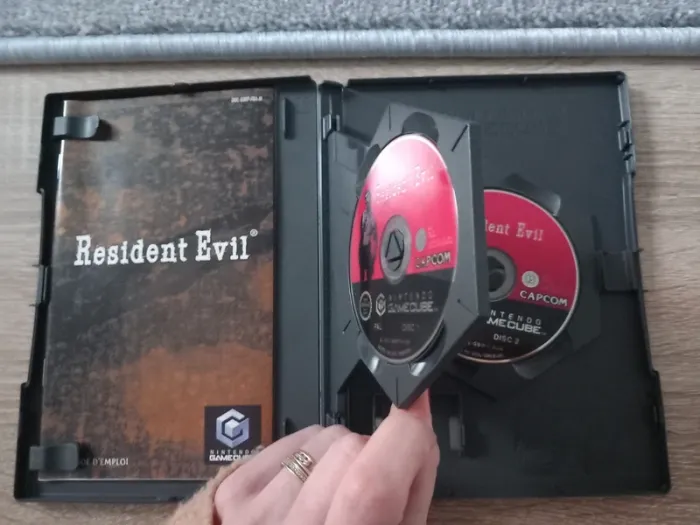 Jeu Nintendo Gamecube Resident Evil - photo numéro 3