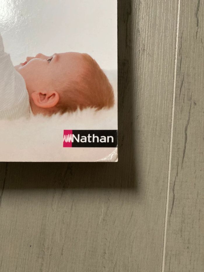 Livre 60 activités Montessori pour mon bébé - photo numéro 3