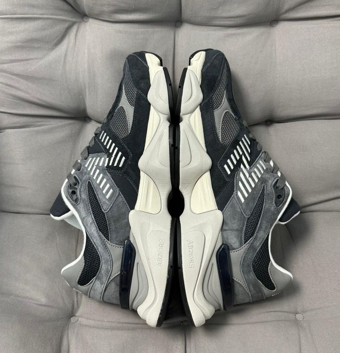 New Balance 9060 Noir et Gris 44 - photo numéro 3