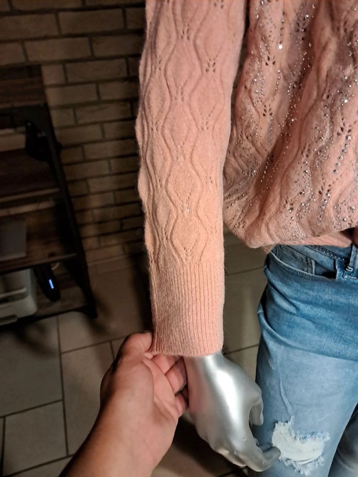 Pull à strass - photo numéro 4