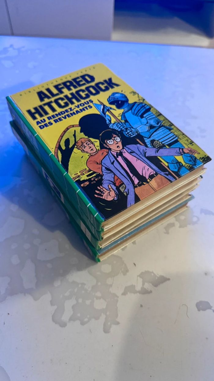 Lot de 5 Livres Anciens Bibliothèque Verte – Alfred Hitchcock, Michel, Six Compagnons