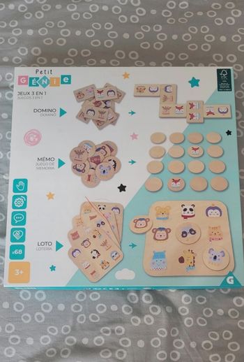 Jeu éducatif en bois  Neuf