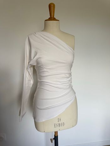 Top Zara asymétrique blanc manche longue 