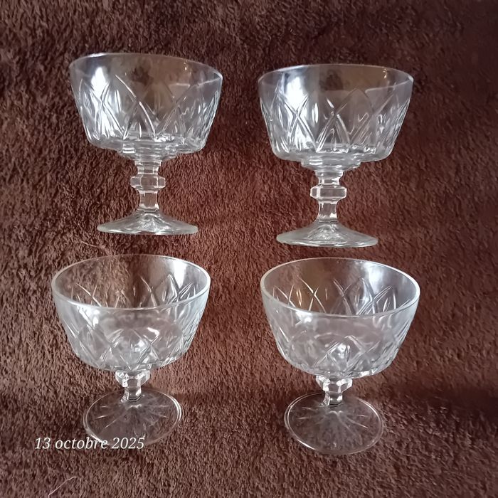 Faby27800 Coupes en verre sur pied pour dessert, fruits ou autres x 4