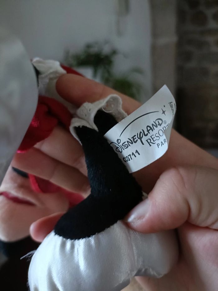 Peluche Minnie robe de soirée rouge - photo numéro 8