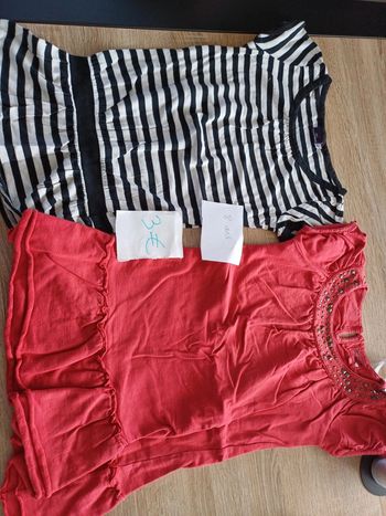 Lot 2 robes 8 ans