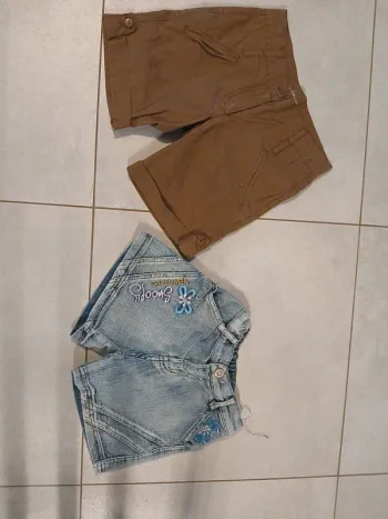 Lot de 2 shorts 8 ans