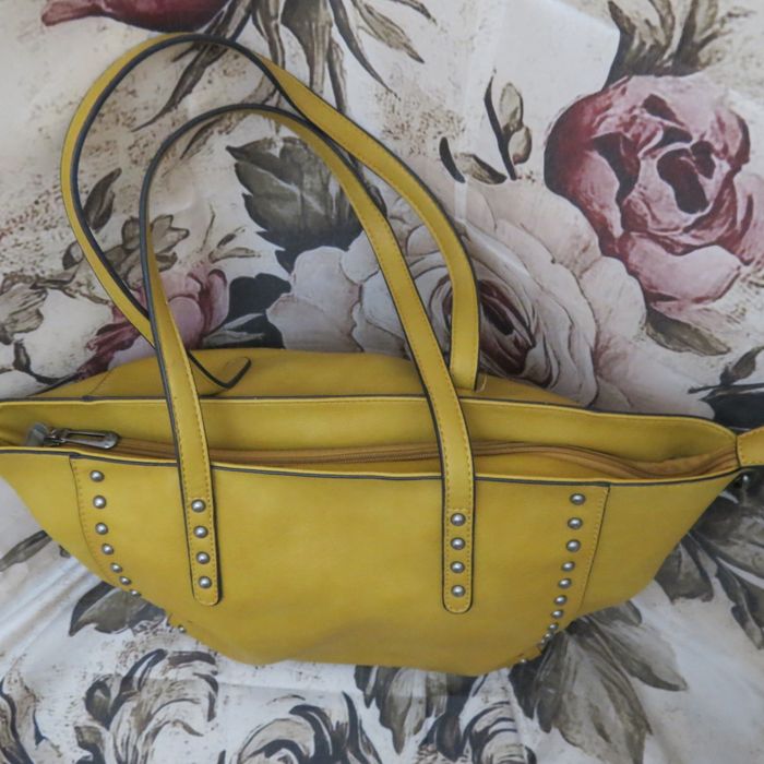 ✨ Superbe sac cabas Flora & Co – couleur moutarde tendance ! ✨ - photo numéro 2