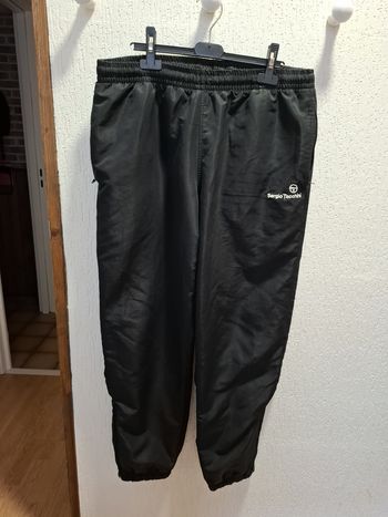Beau bas de survêtement homme XL Sergio Tacchini noir très bon état