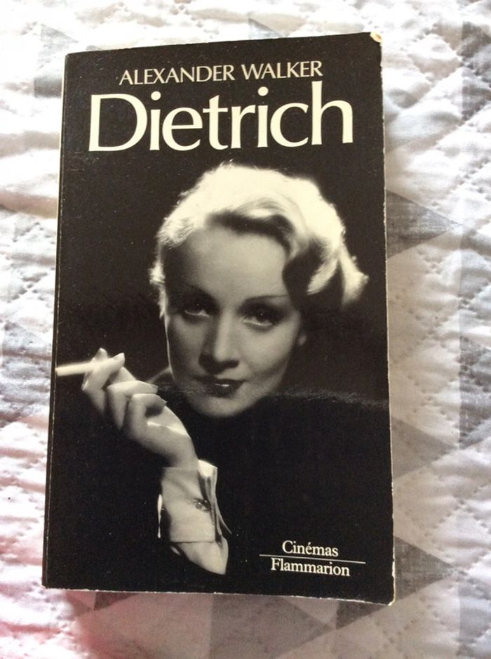 #Dietrich Alexander Walker