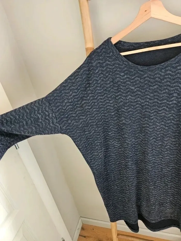 Robe chevrons bleu marine T.46/48 - photo numéro 2