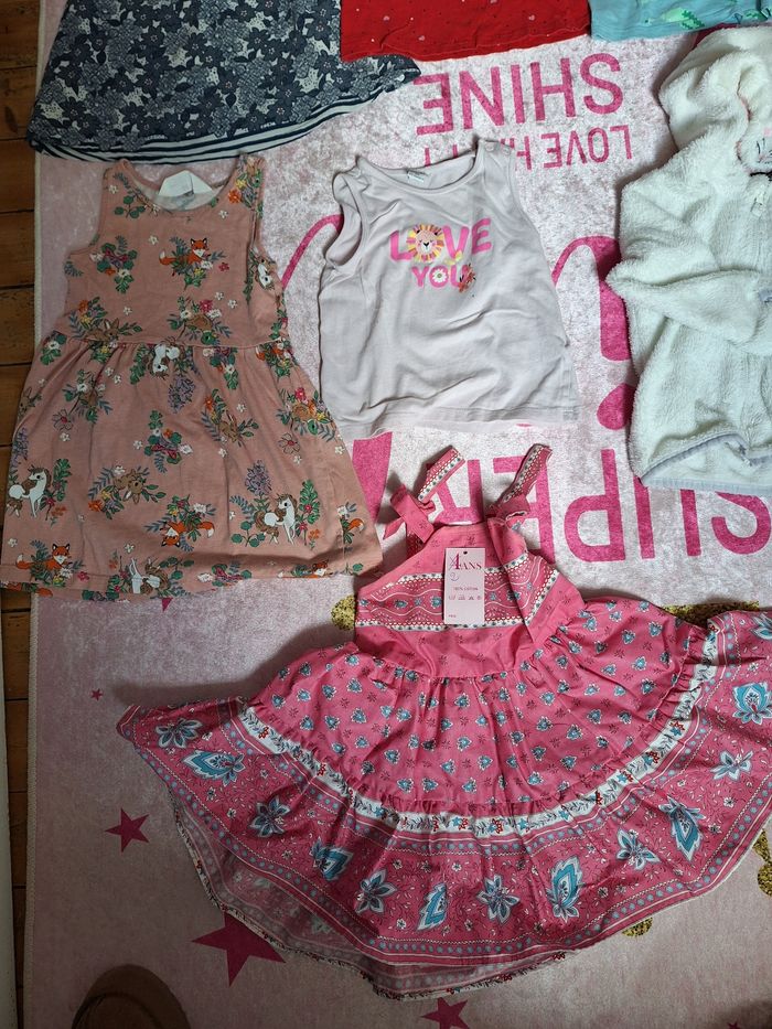 Lot vêtements fille 92cm - photo numéro 3