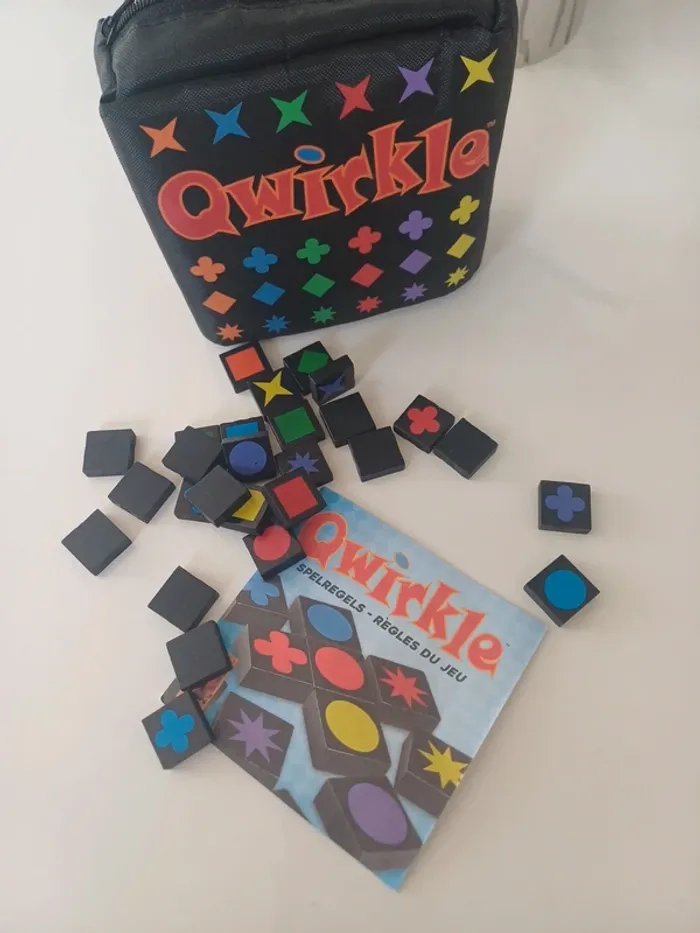Lot Qwirkle Triominos Scrabble voyage état neuf complets 6 ans+ - photo numéro 5