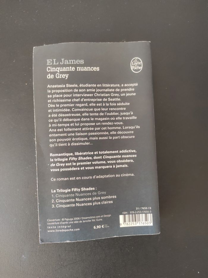 📕 Livre 50 nuances de Grey - photo numéro 2