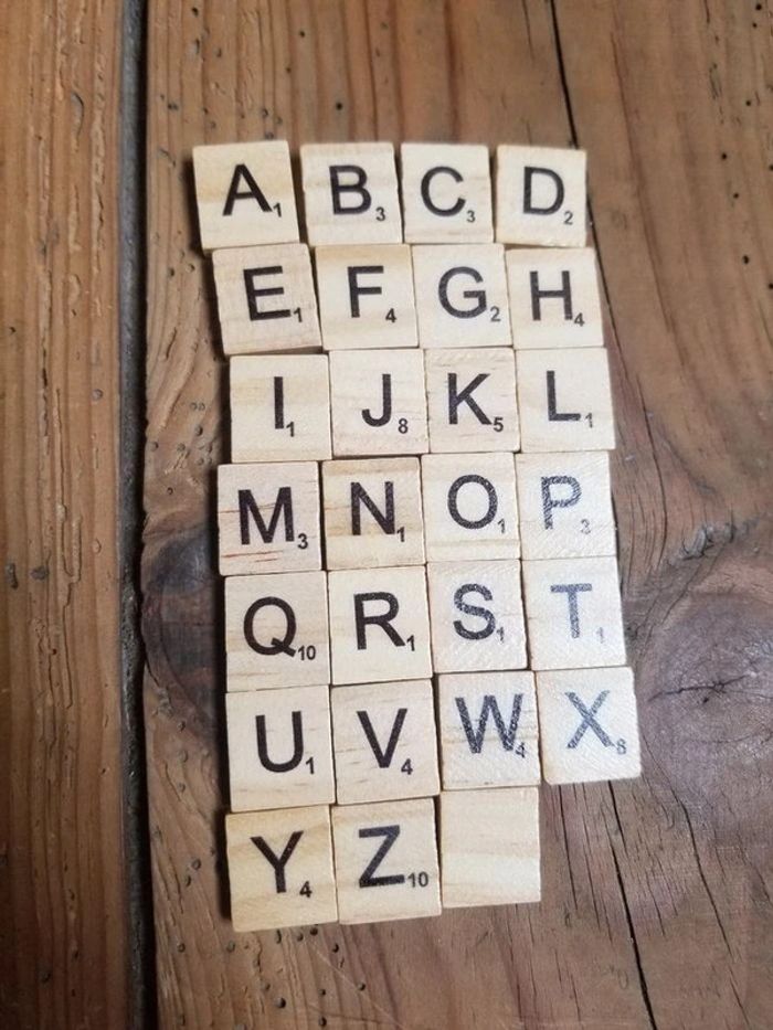 Lettres en bois type scrabble