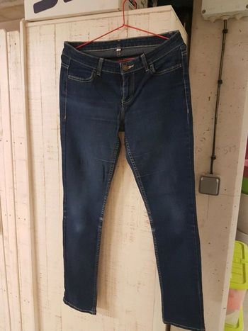 Jean slim bleu taille 38