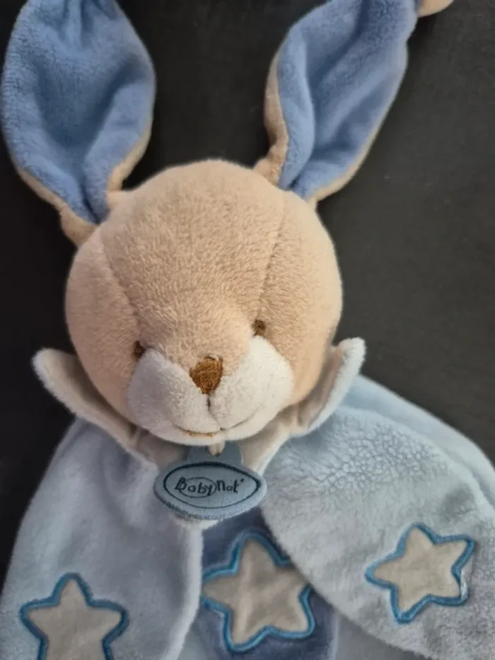 Doudou lapin bleu étoiles phosphorescentes - photo numéro 3