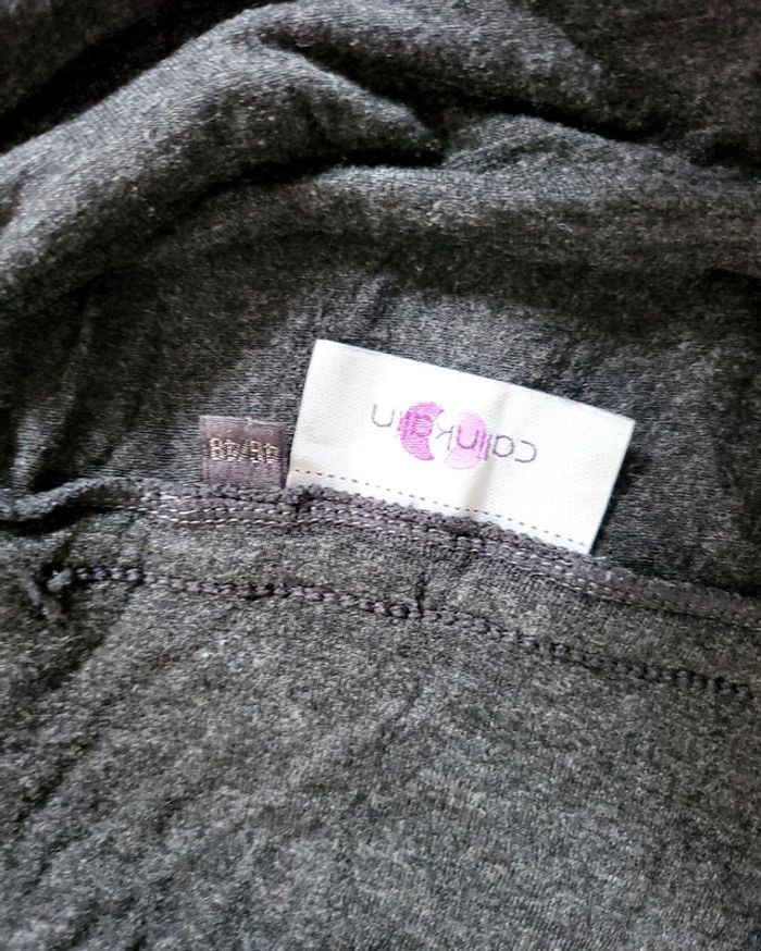 Lot vêtements grossesse taille 46/48  de 5 jupes et un teeshirt - photo numéro 11