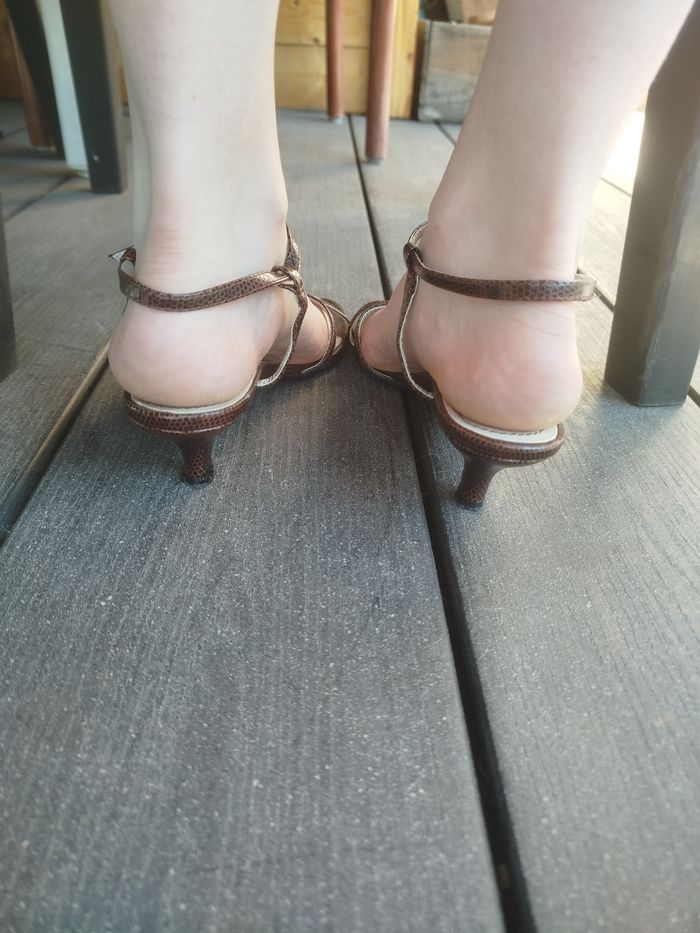 Sandales taille 40 - photo numéro 4