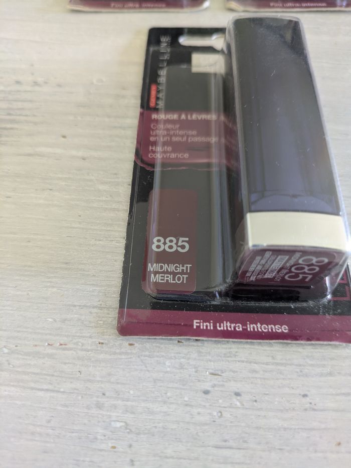 Rouges à lèvres- Lot de 4 - 885 Midnight Merlot - Neuf - photo numéro 2
