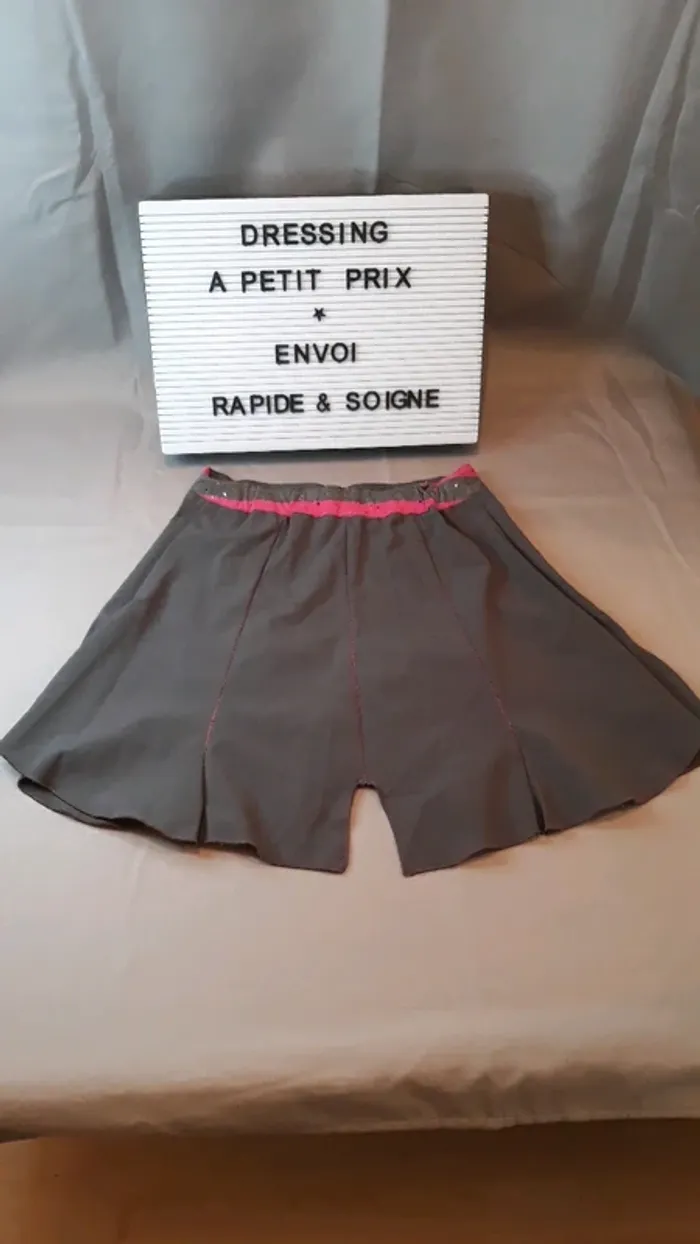 Jupe légère 5 ans - photo numéro 3