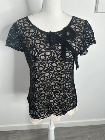 Blouse en mesh et dentelle noire et beige crème T2 38 M