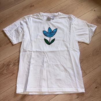 T’es shirt adidas