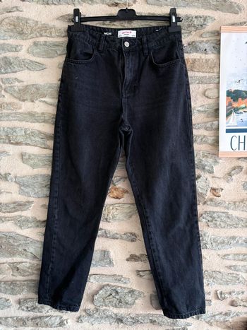 Jean noir coupe mom taille 36