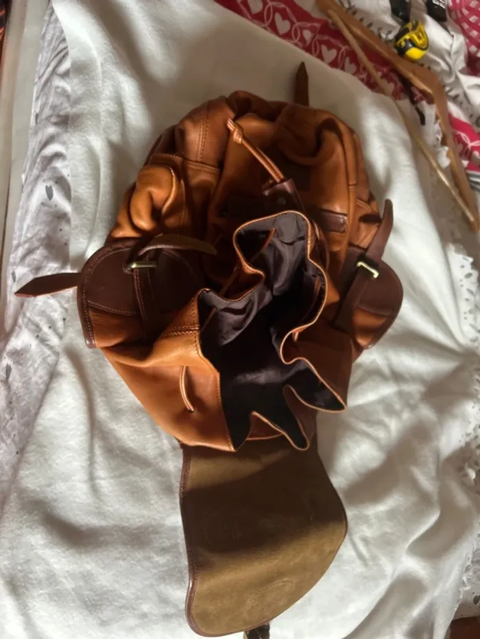 Sac a dos homme au femme un cuir - photo numéro 2