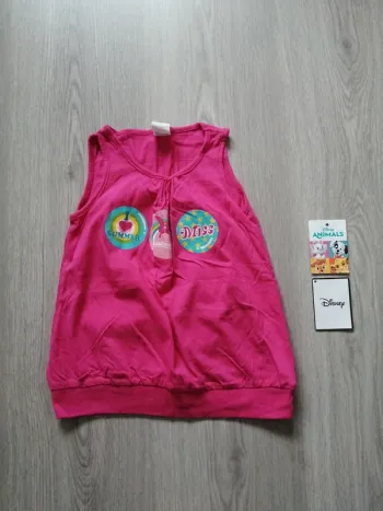 Débardeur rose avec imprimé cœur, papillon et étoiles / sans marque / (5-6ans)