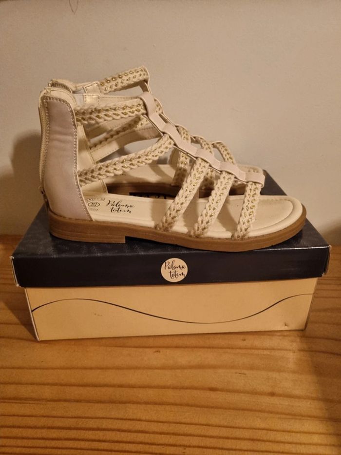 Sandales fille blanche taille 35 - photo numéro 4