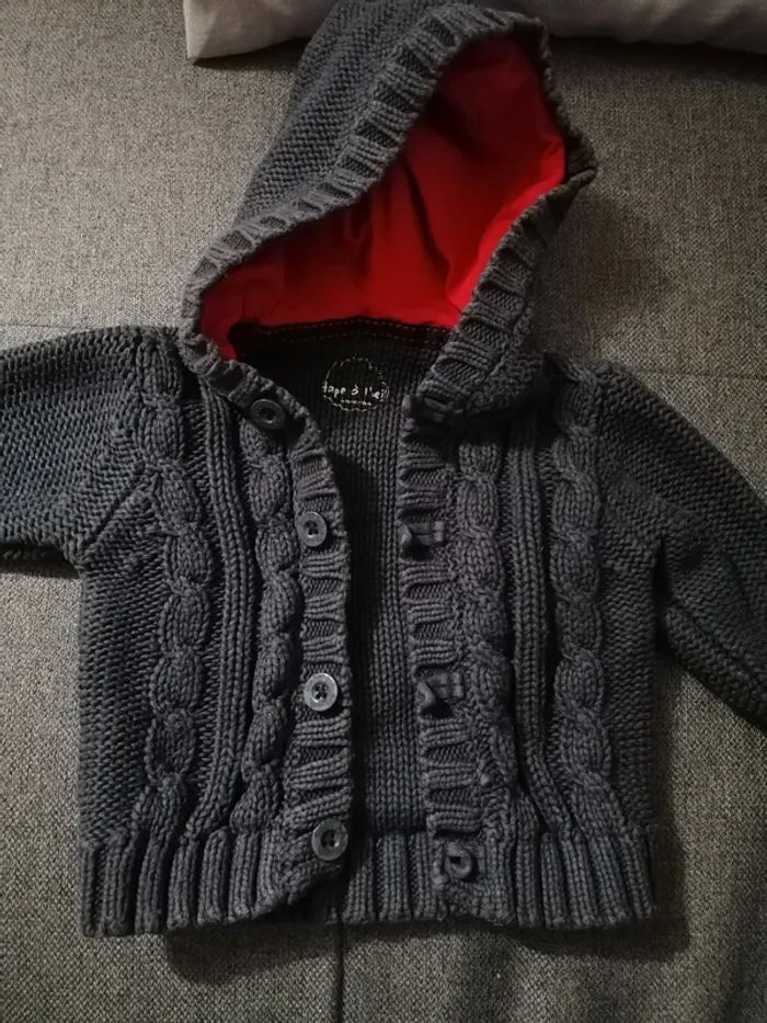 Pull/veste 3 mois