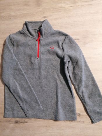 Pull polaire 7/8 ans 